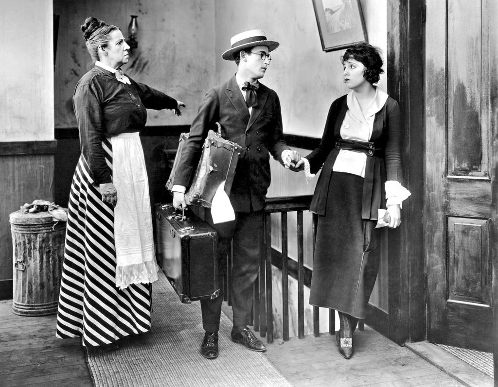 Bebe Daniels, Helen Gilmore, and Harold Lloyd in Bumping Into Broadway (1919)