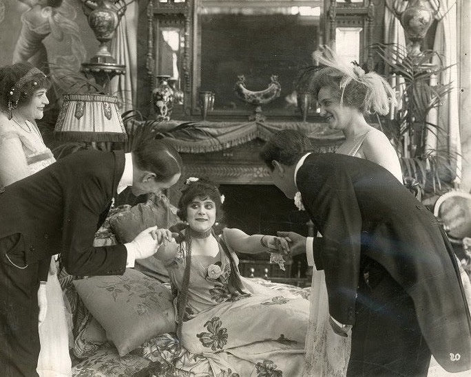 Theda Bara, Alice Gale, Walter Law, Alan Roscoe and Claire Whitney in Camille (1917) | www.vintoz.com
