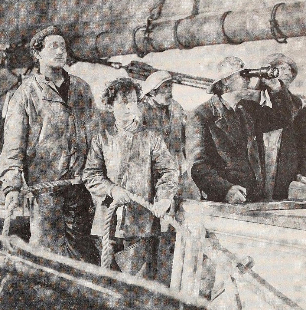 Captains Courageous (1937) | www.vintoz.com