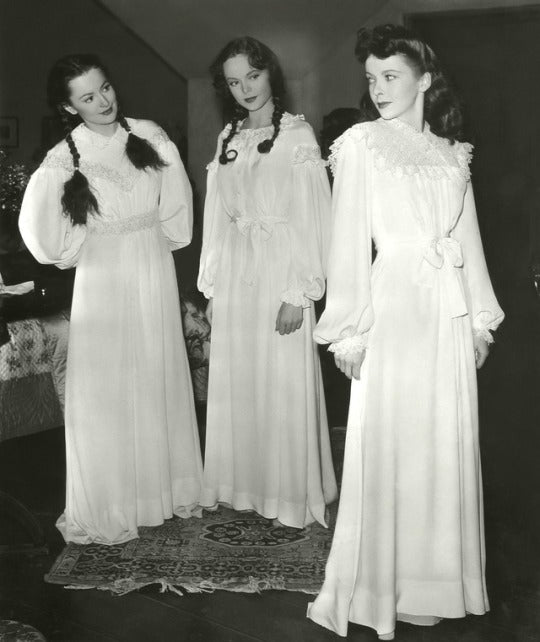 Olivia de Havilland, Nancy Coleman and Ida Lupino in Devotion (1946) | www.vintoz.com