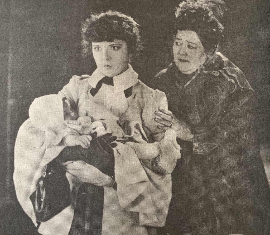 Colleen Moore and Kate Price in Dinty (1920) | www.vintoz.com