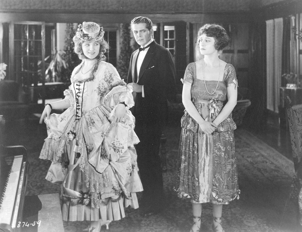 Mary Miles Minter and Ruth Stonehouse in Don’t Call Me Little Girl (1921) | www.vintoz.com