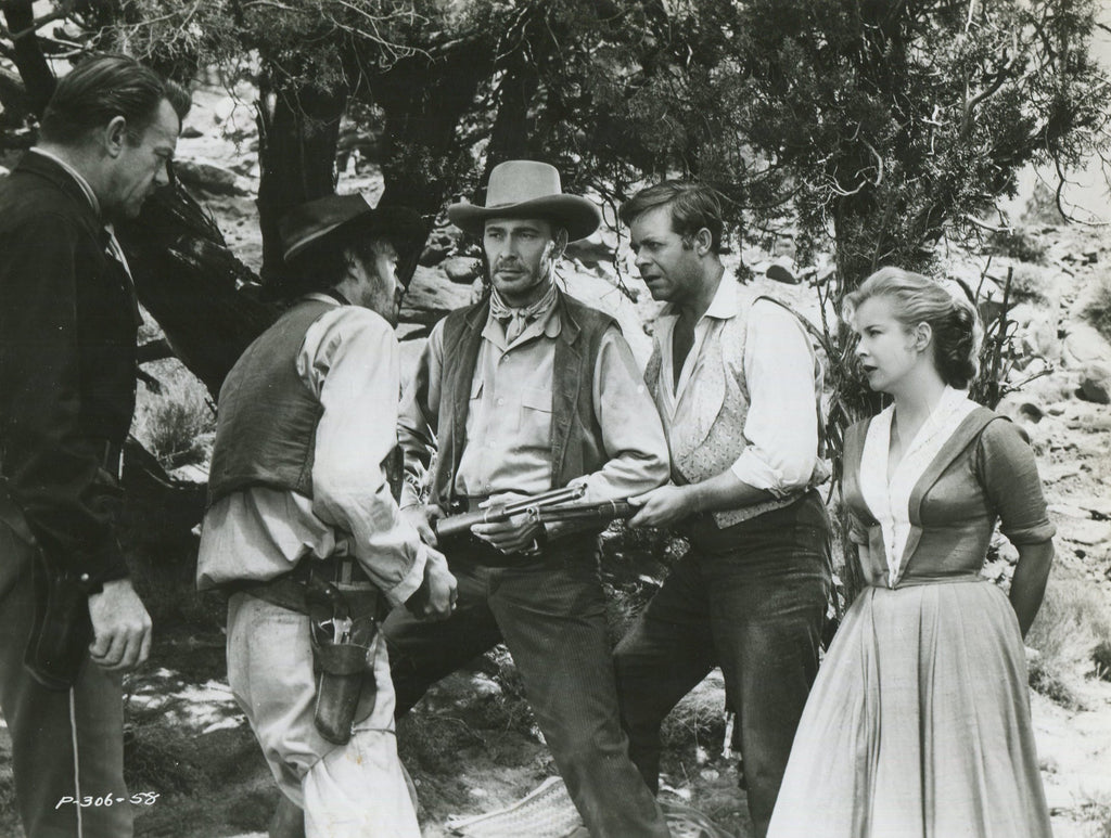 Mona Freeman, Dennis O'Keefe and Barry Sullivan in Dragoon Wells Massacre (1957) | www.vintoz.com