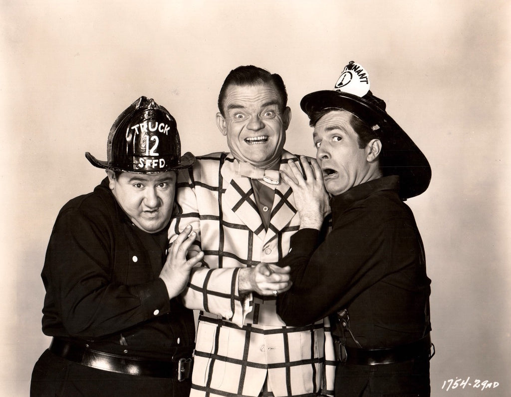 Buddy Hackett, Spike Jones and Hugh O'Brian in Fireman, Save My Child (1954) | www.vintoz.com