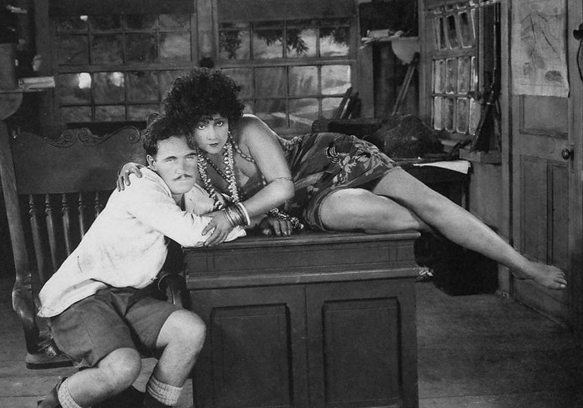 James Kirkwood and Valentina Zimina in Gerald Cranston’s Lady (1924) | www.vintoz.com