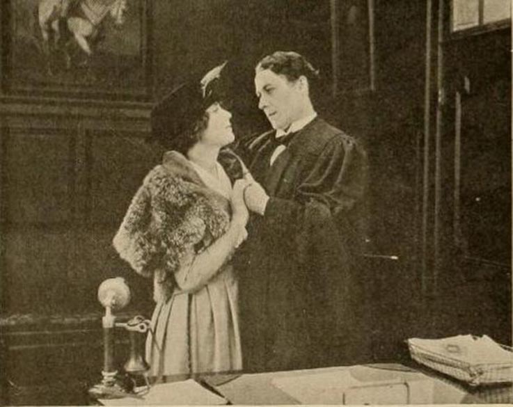 Mary Charleson and Henry B. Walthall in His Robe of Honor (1918) | www.vintoz.com