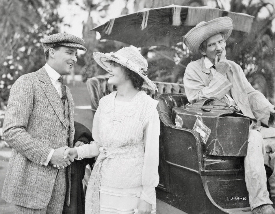 John Cossar, Bryant Washburn and Lois Wilson in Love Insurance (1919) | www.vintoz.com