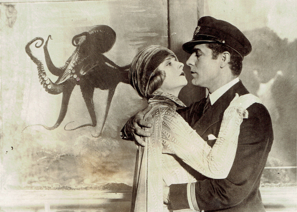Antonio Moreno and Alice Terry in Mare Nostrum (1926) | www.vintoz.com