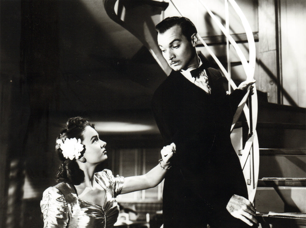 Zachary Scott and Ann Blyth in Mildred Pierce (1945) | www.vintoz.com