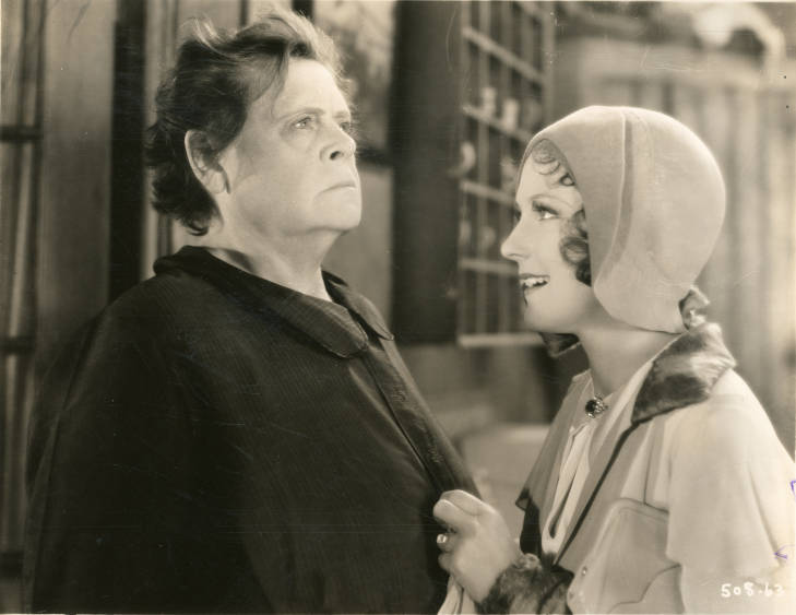 Marie Dressler and Dorothy Jordan in Min and Bill (1930) | www.vintoz.com