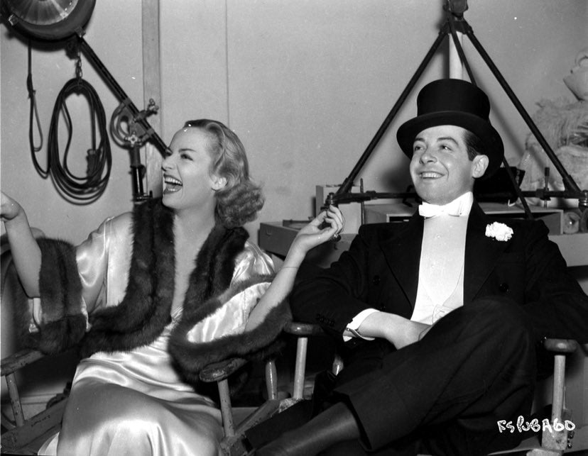 Fools for Scandal (1938) | www.vintoz.com