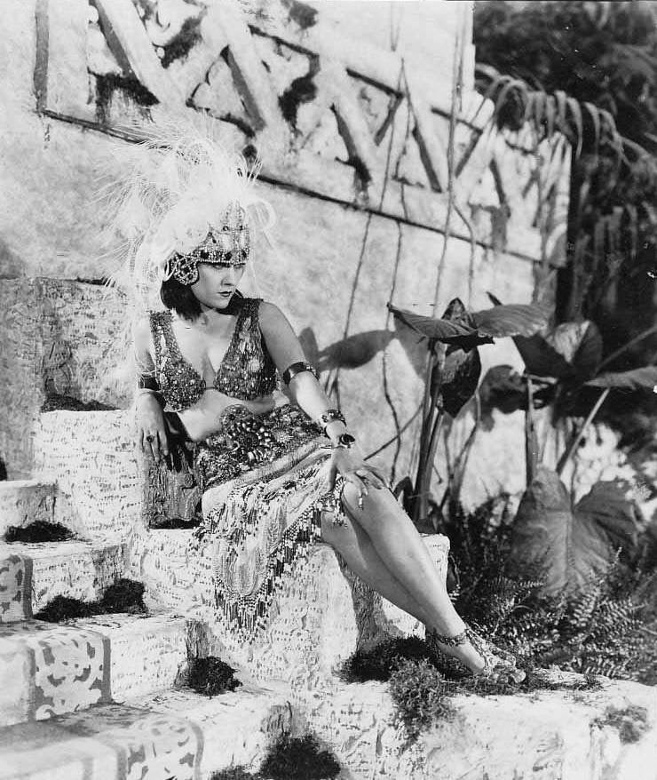 Gloria Swanson in My American Wife (1922) | www.vintoz.com