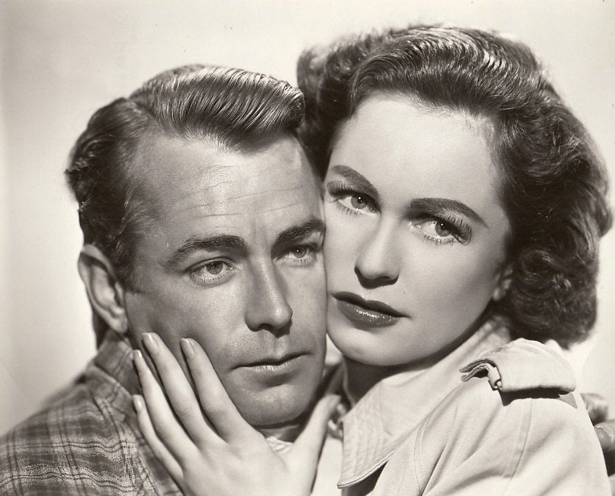 Alan Ladd and Geraldine Fitzgerald in O.S.S. (1946) | www.vintoz.com