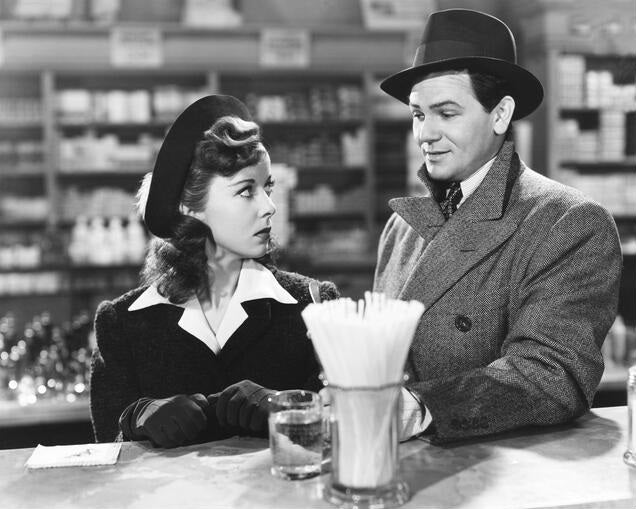 John Garfield and Ida Lupino in Out of the Fog (1941) | www.vintoz.com