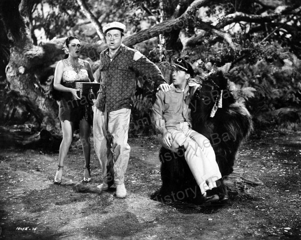 Bing Crosby, Bob Hope and Dorothy Lamour in Road to Bali (1952) | www.vintoz.com