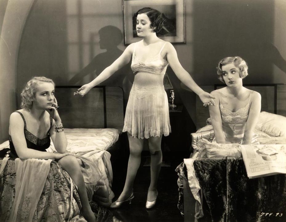 Carole Lombard, Kathryn Crawford and Josephine Dunn in Safety in Numbers (1930) | www.vintoz.com