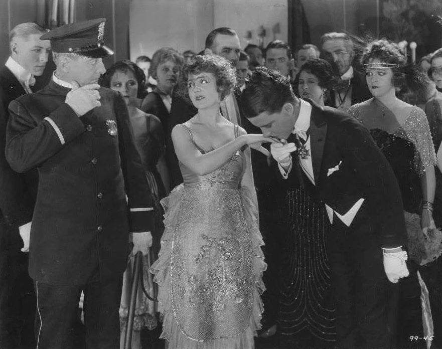 Enid Bennett in Silk Hosiery (1920) | www.vintoz.com