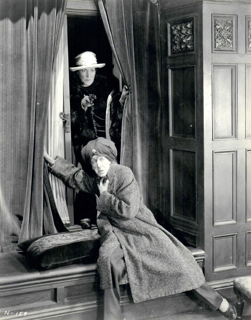 Emily Fitzroy and Otto Hoffman in Strangers of the Night (Captain Applejack) (1923) | www.vintoz.com
