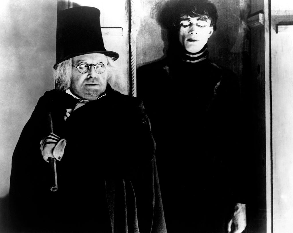 Werner Krauss and Conrad Veidt in The Cabinet of Dr. Caligari (1920) | www.vintoz.com