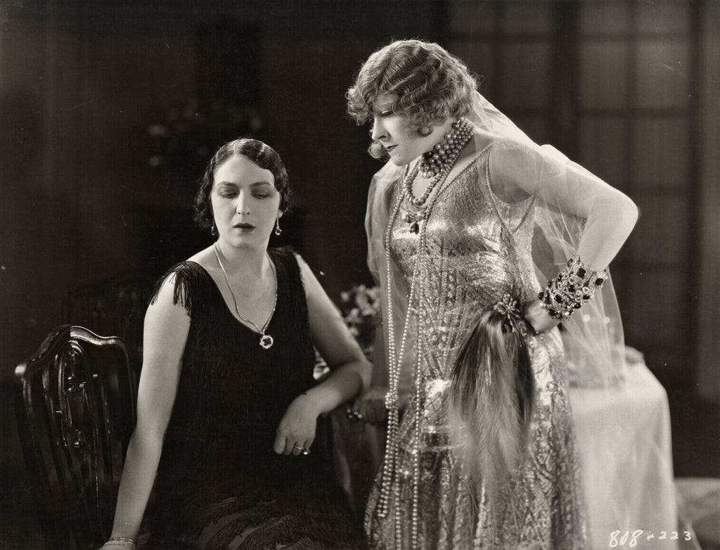 Dorothy Cumming and Gloria Swanson in The Coast of Folly (1925) | www.vintoz.com
