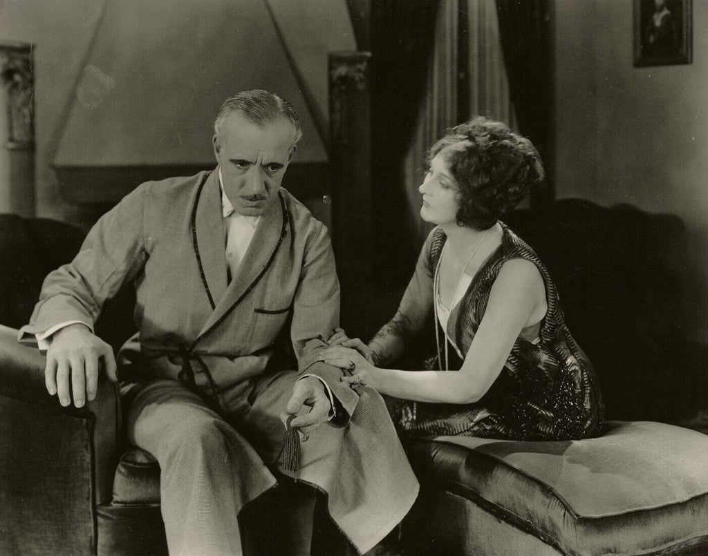 Cleo Madison and Lewis Stone in The Dangerous Age (1922) | www.vintoz.com
