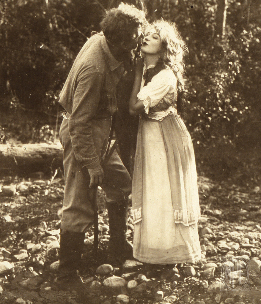 James Kirkwood and Mary Pickford in The Eagle’s Mate (1914) | www.vintoz.com