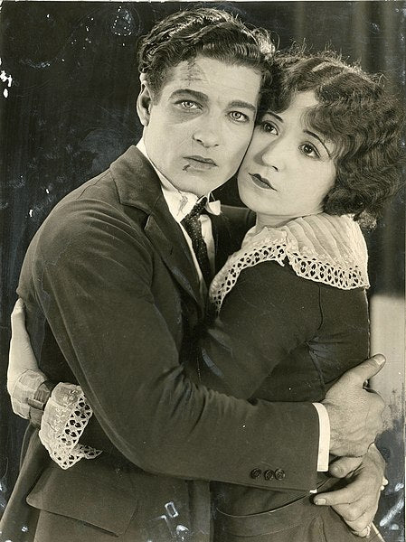 Helen Ferguson and Cullen Landis in The Famous Mrs. Fair (1923) | www.vintoz.com