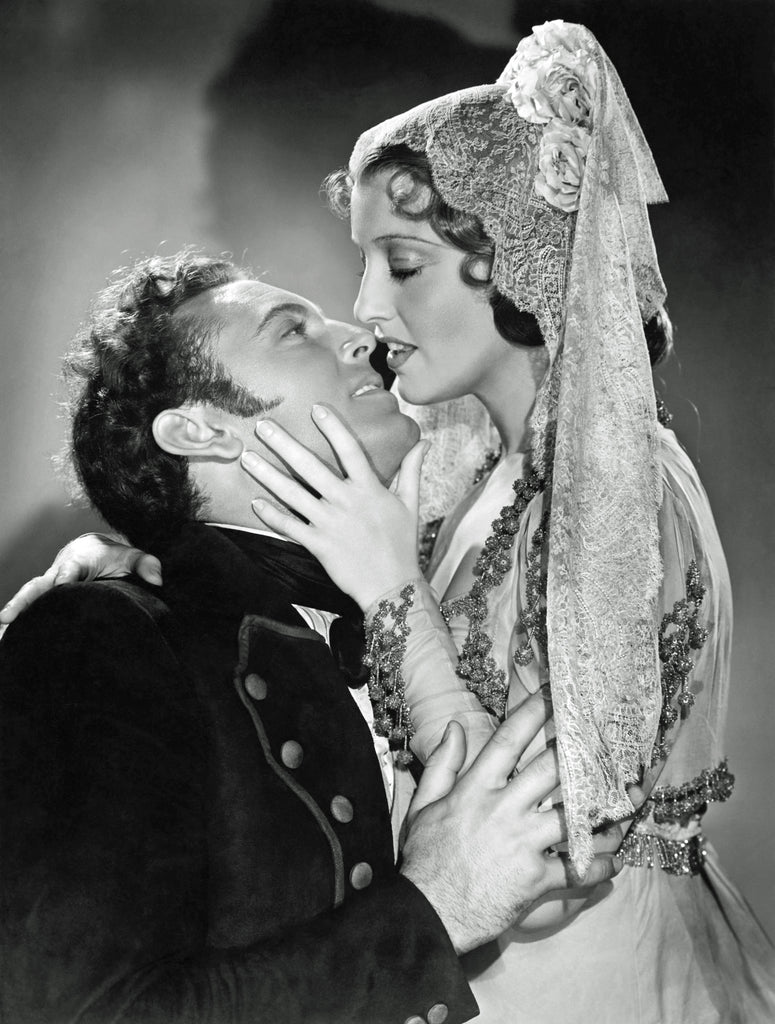 Allan Jones and Jeanette MacDonald in The Firefly (1937) | www.vintoz.com