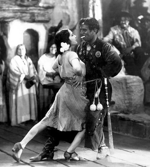 Douglas Fairbanks Sr. and Lupe Vélez in The Gaucho (1927) | www.vintoz.com
