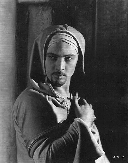 Rudolph Valentino in The Hooded Falcon (1924) | www.vintoz.com