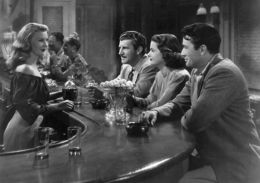 Gregory Peck, Joan Bennett, Jean Gillie and Robert Preston in The Macomber Affair (1947) | www.vintoz.com