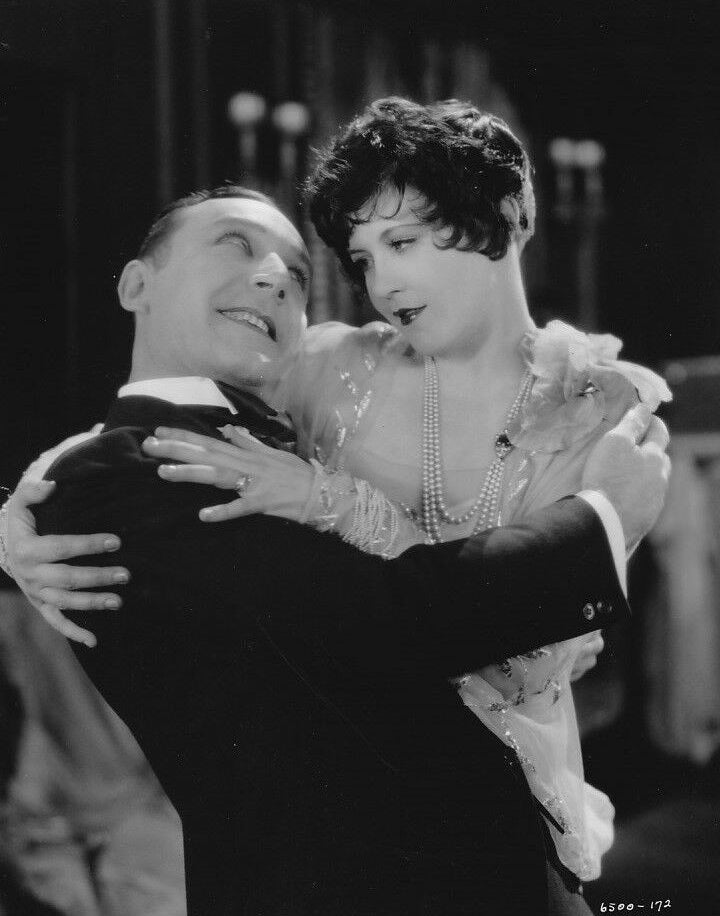 Monte Blue and Marie Prevost in The Marriage Circle (1924) | www.vintoz.com