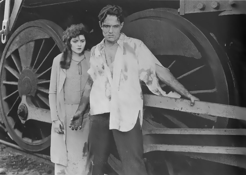William Haines and Elaine Hammerstein in The Midnight Express (1924) | www.vintoz.com