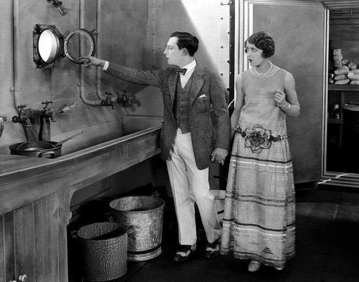 Buster Keaton and Kathryn McGuire in The Navigator (1924) | www.vintoz.com