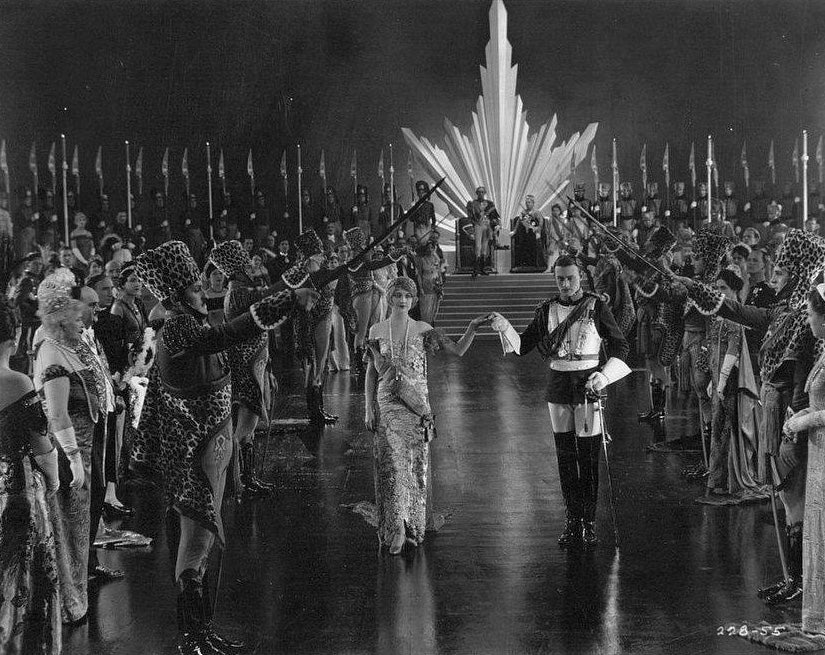 Eleanor Boardman and Conrad Nagel in The Only Thing (1925) | www.vintoz.com
