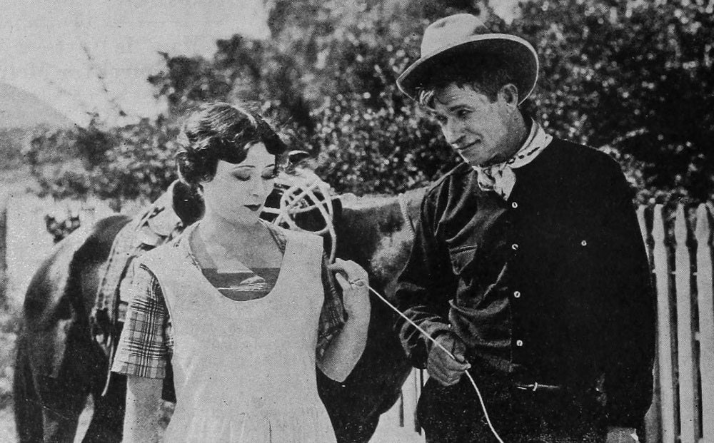 Irene Rich and Will Rogers in The Ropin’ Fool (1922) | www.vintoz.com