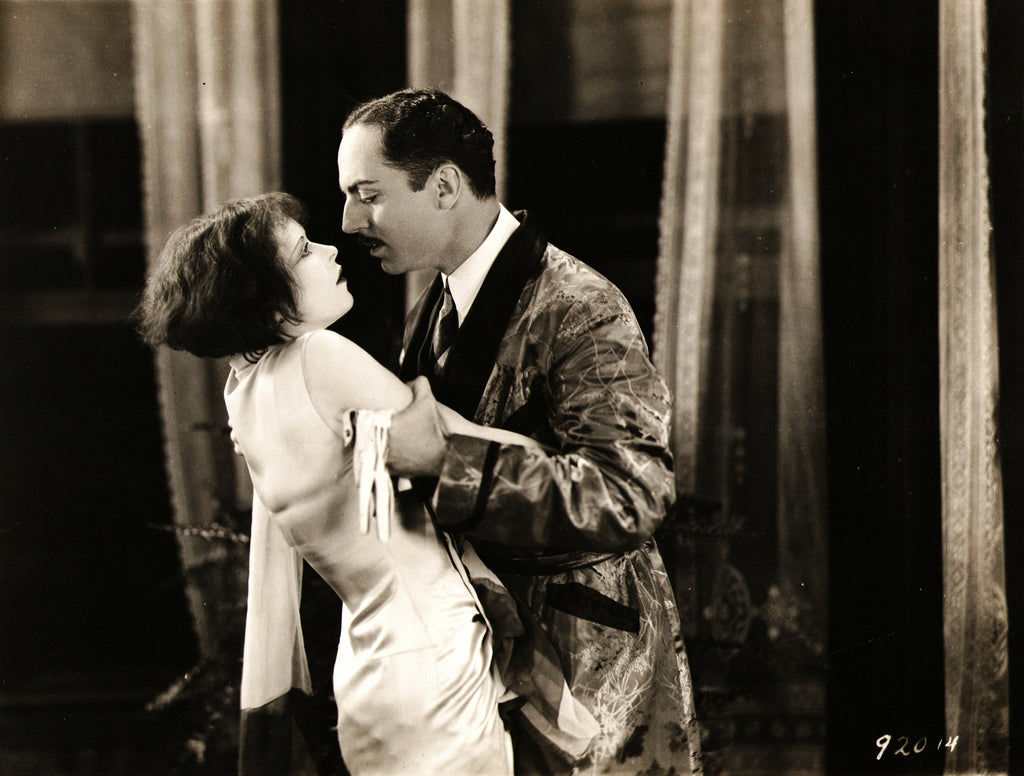 William Powell and Clara Bow in The Runaway (1926) | www.vintoz.com