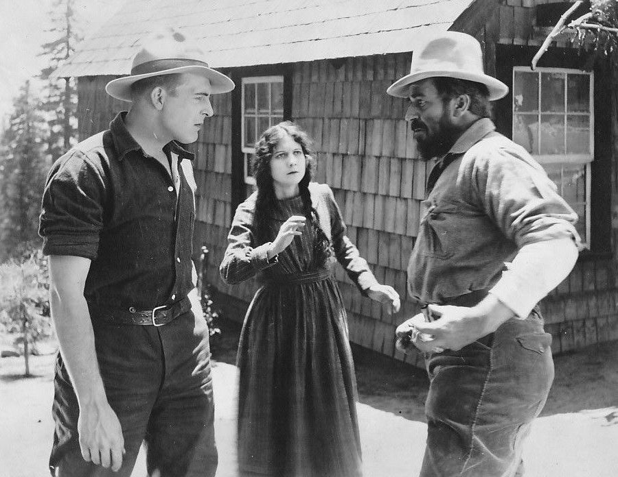 Ann Little and Wallace Reid in The Source (1918) | www.vintoz.com