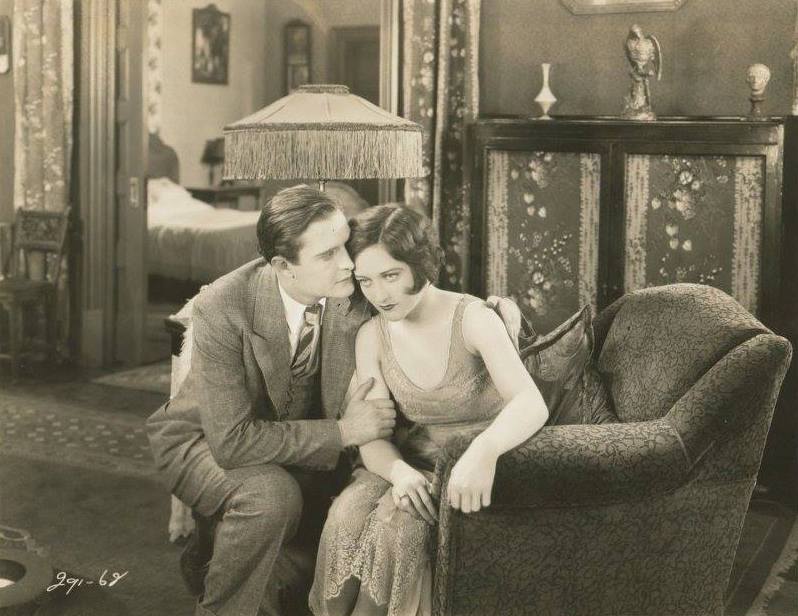 Joan Crawford and Owen Moore in The Taxi Dancer (1927) | www.vintoz.com