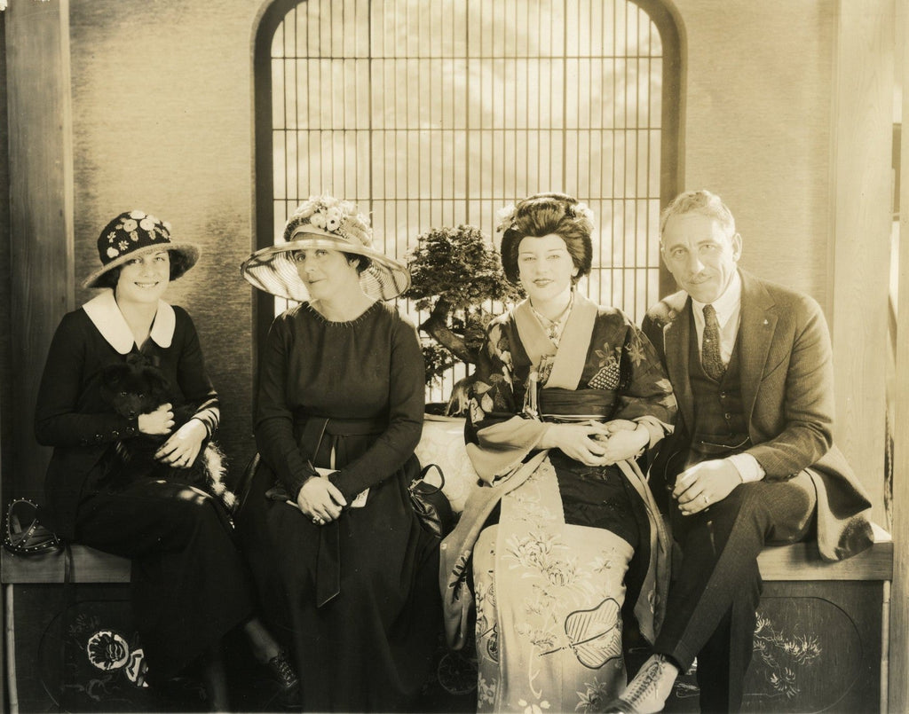 Viola Dana and Henry Otto in The Willow Tree (1920) | www.vintoz.com