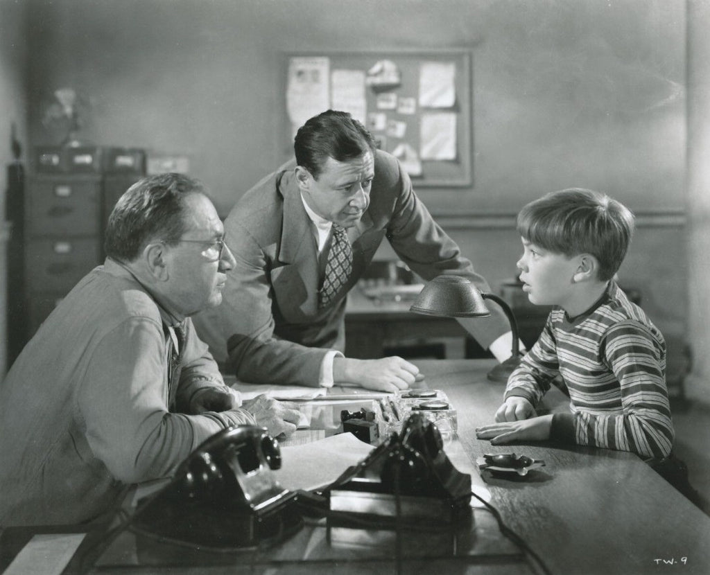 Bobby Driscoll and Anthony Ross in The Window (1949) | www.vintoz.com