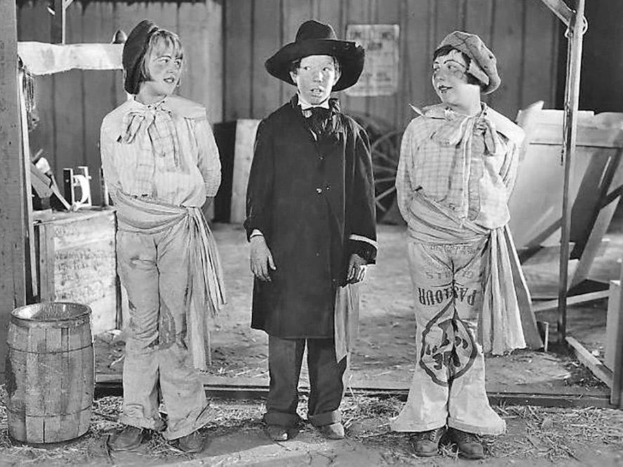 Mickey Daniels in Uncle Tom’s Uncle (1926) | www.vintoz.com