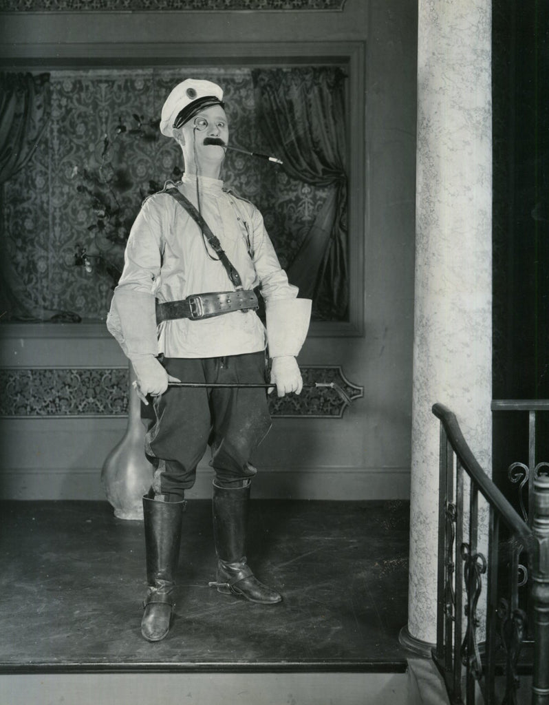 Ben Turpin in When a Man's a Prince (1926) | www.vintoz.com