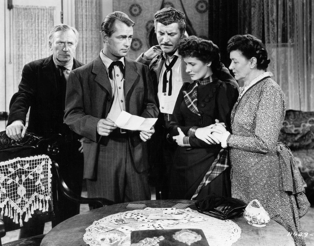 Alan Ladd, William Demarest, Fay Holden, Brenda Marshall and Robert Preston in Whispering Smith (1948) | www.vintoz.com