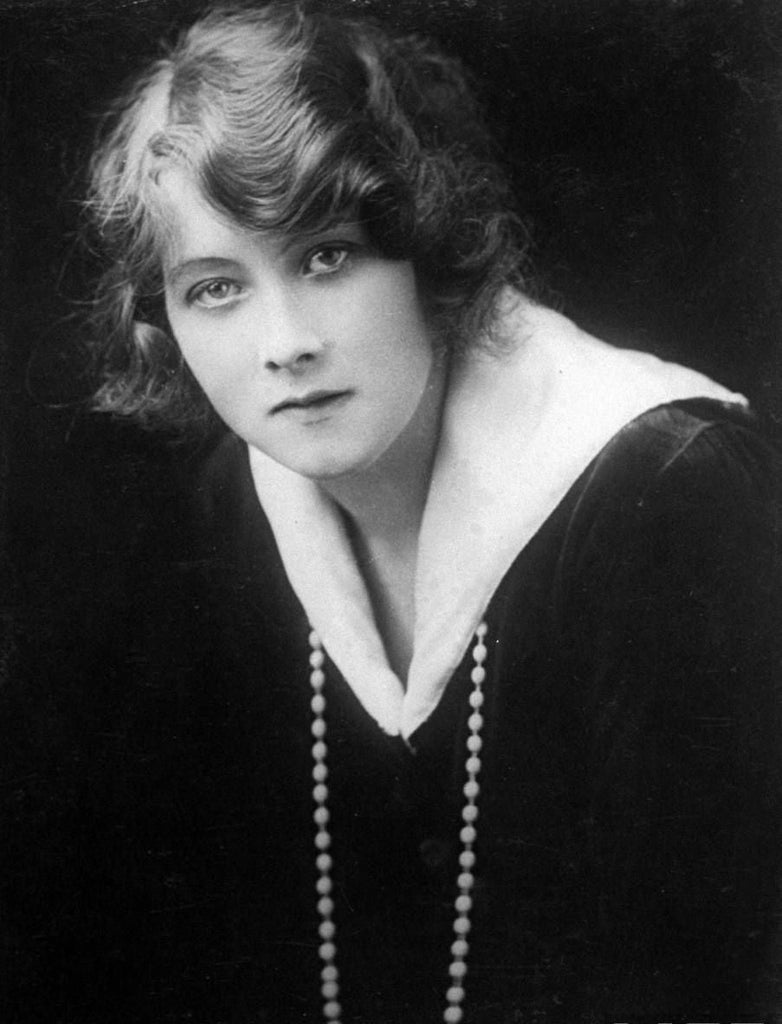 Alma Taylor (Alma Louise Taylor) (1895–1974) | www.vintoz.com