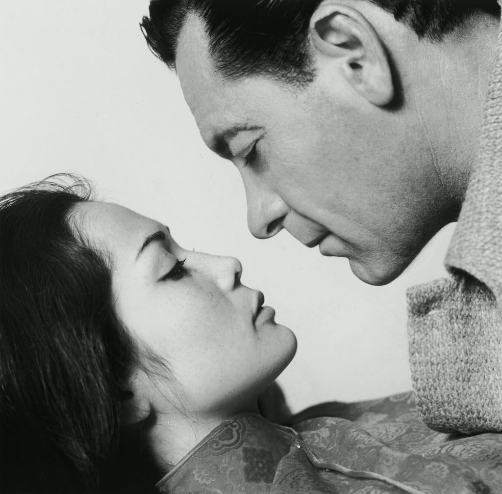 Nancy Kwan and William Holden